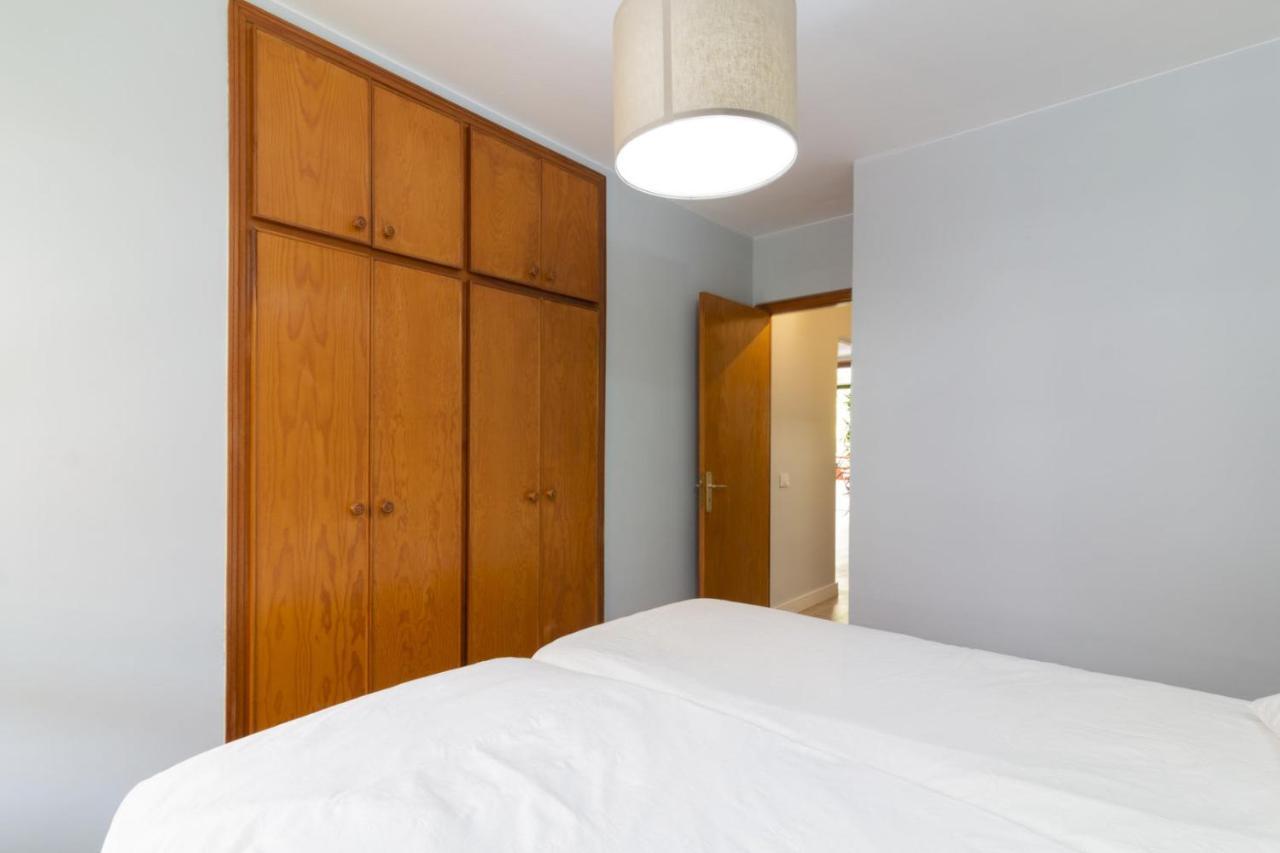 Homeforguest New Modern Apartment With Pool Арона Екстериор снимка