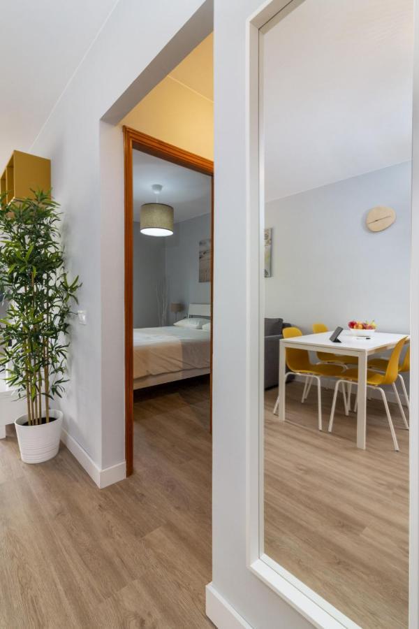 Homeforguest New Modern Apartment With Pool Арона Екстериор снимка