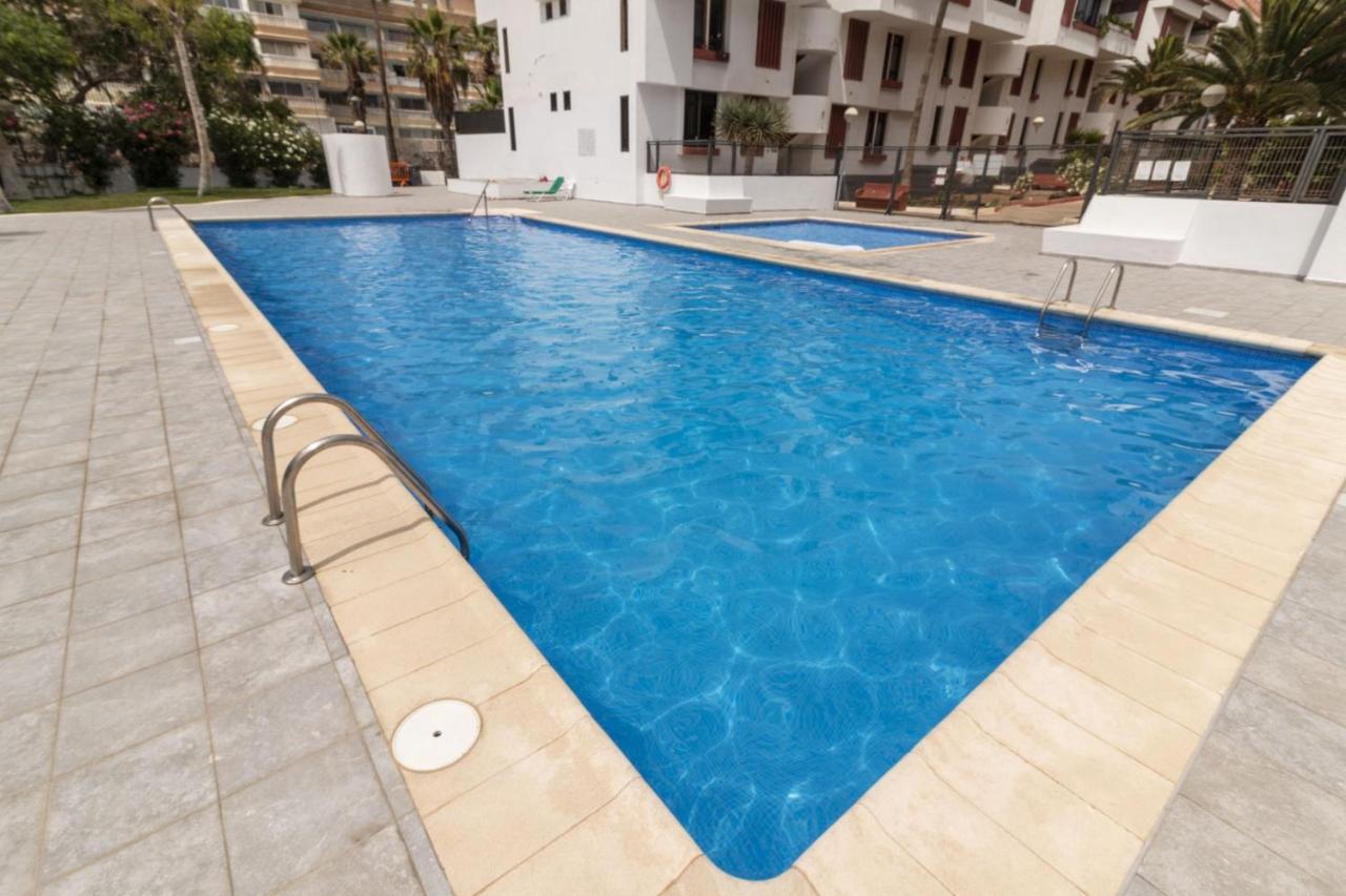 Homeforguest New Modern Apartment With Pool Арона Екстериор снимка